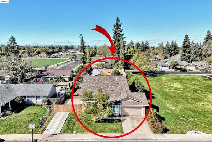 1425 1425 Forest Dr, Turlock, California 95380