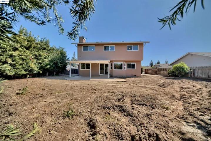 1425 1425 Forest Dr, Turlock, California 95380