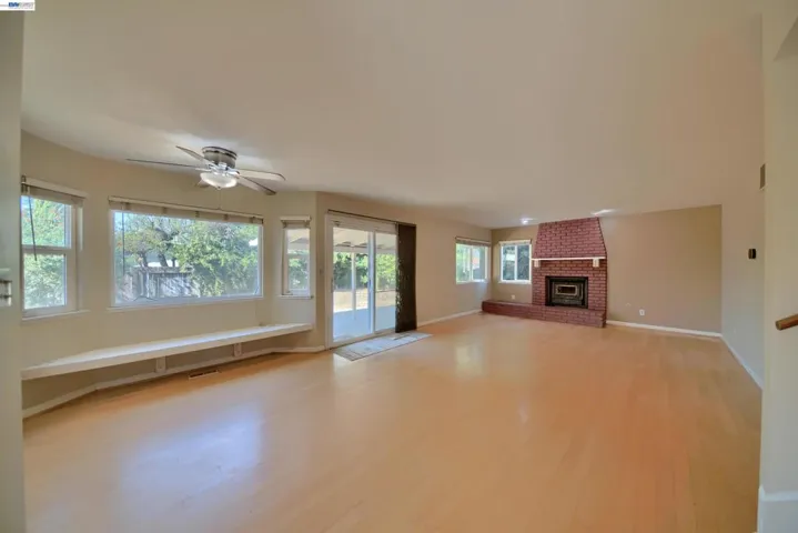 1425 1425 Forest Dr, Turlock, California 95380