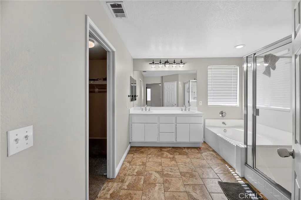 15145 Lighthouse Drive, Lake Elsinore, California 92530 home-pic-36