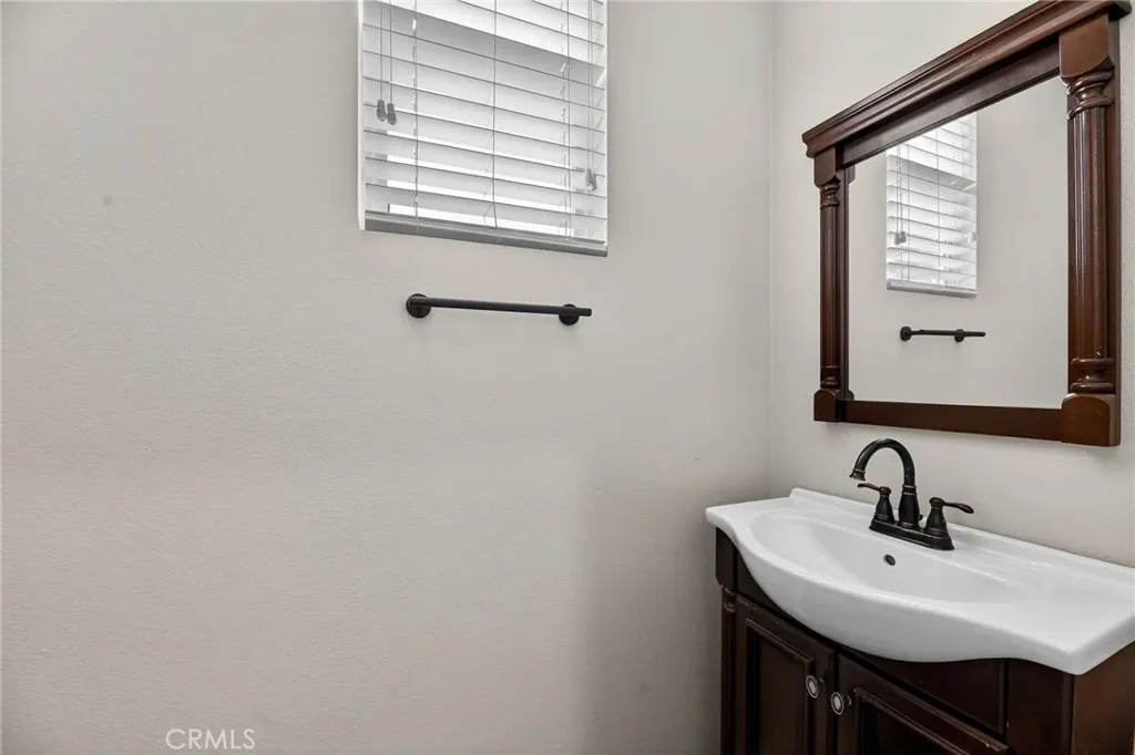 15145 Lighthouse Drive, Lake Elsinore, California 92530 home-pic-7