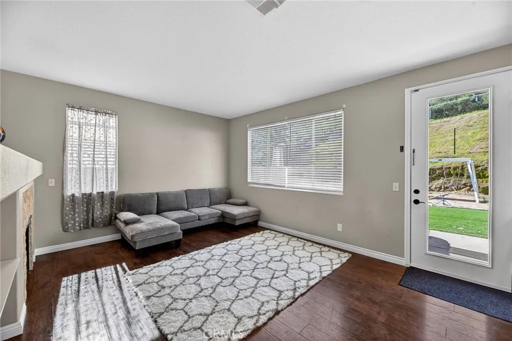 15145 Lighthouse Drive, Lake Elsinore, California 92530 home-pic-14