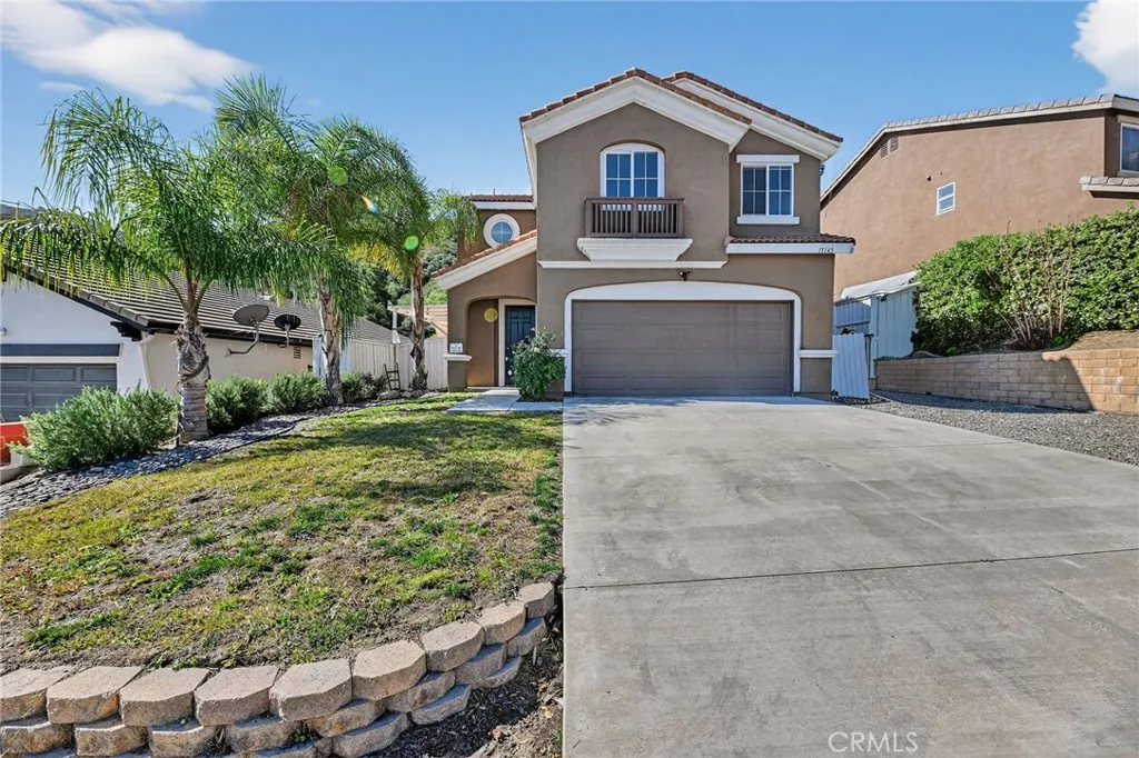 15145 Lighthouse Drive, Lake Elsinore, California 92530 home-pic-3