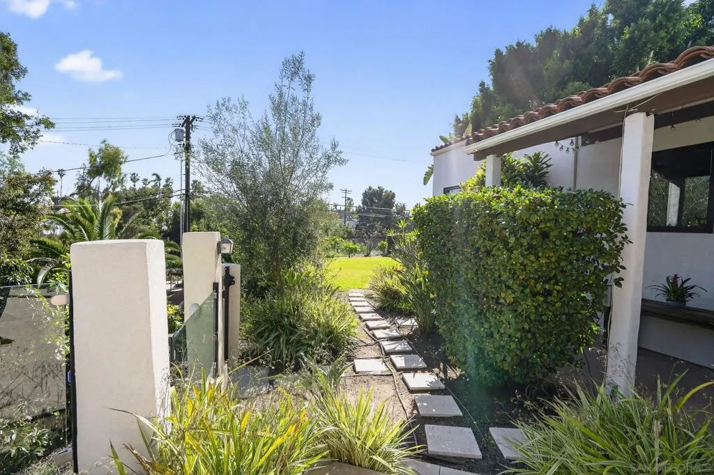 4253 Alder Drive, San Diego, California 92116 home-pic-58
