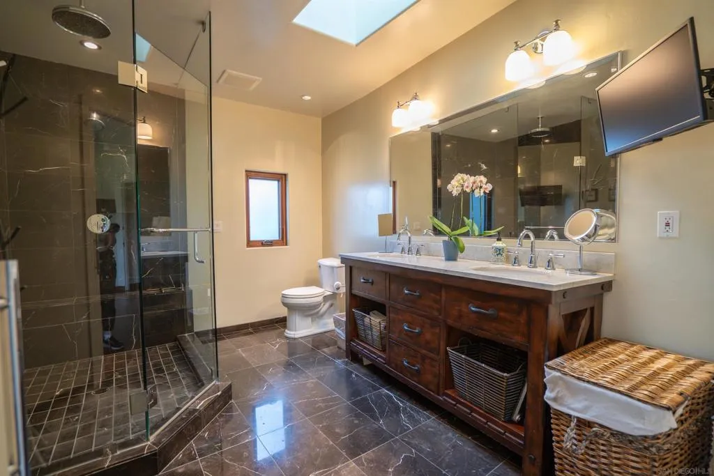 4253 Alder Drive, San Diego, California 92116 home-pic-43