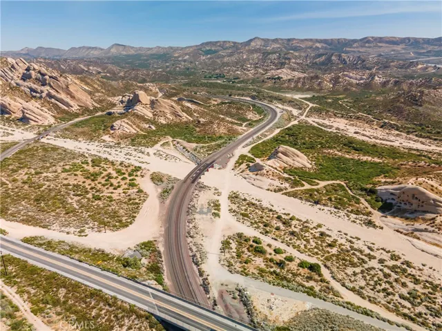 4292 Davis Ranch Road, Phelan, California 92371