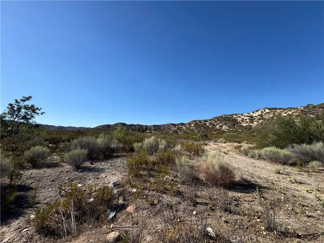 4292 Davis Ranch Road, Phelan, California 92371