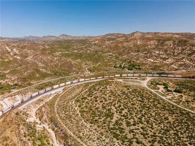 4292 Davis Ranch Road, Phelan, California 92371