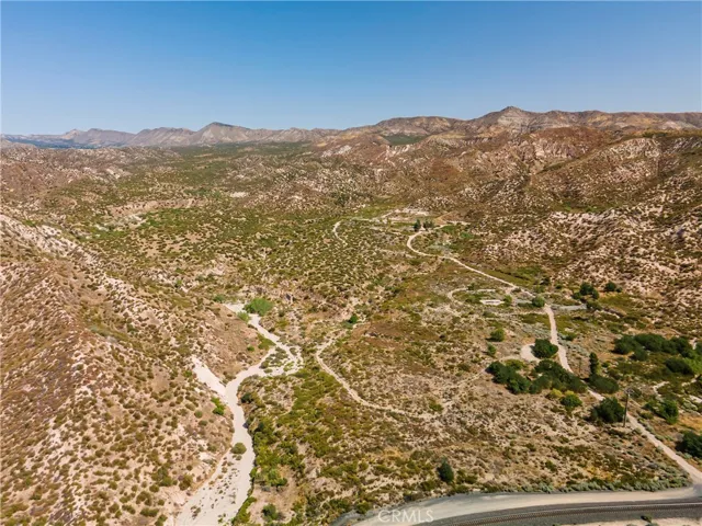 4292 Davis Ranch Road, Phelan, California 92371