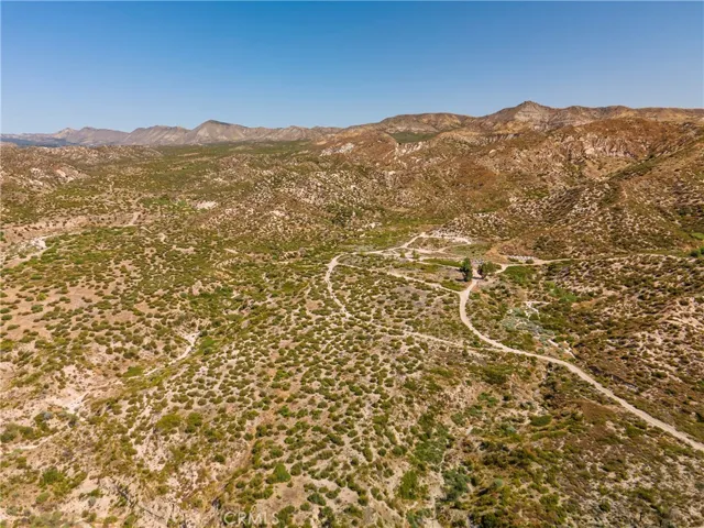 4292 Davis Ranch Road, Phelan, California 92371