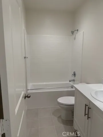 3rd Floor - Bathroom