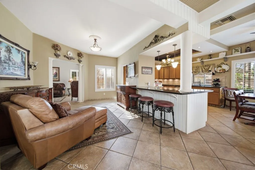 5633 W Avenue L2, Lancaster, California 93536 home-pic-12