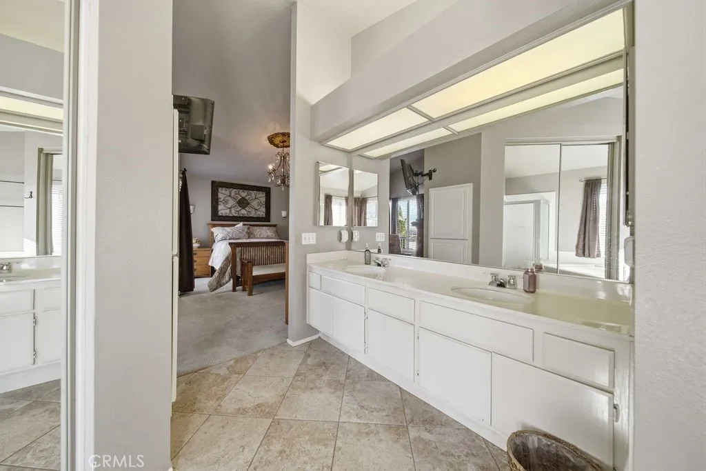 5633 W Avenue L2, Lancaster, California 93536 home-pic-46