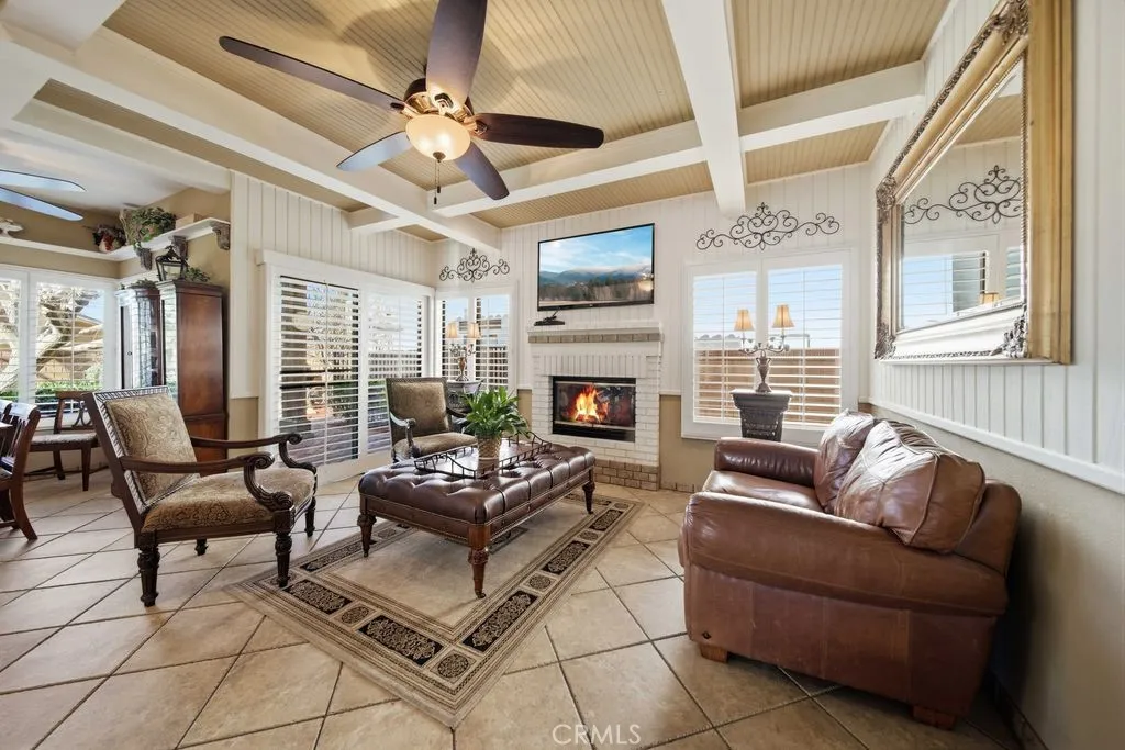 5633 W Avenue L2, Lancaster, California 93536 home-pic-13