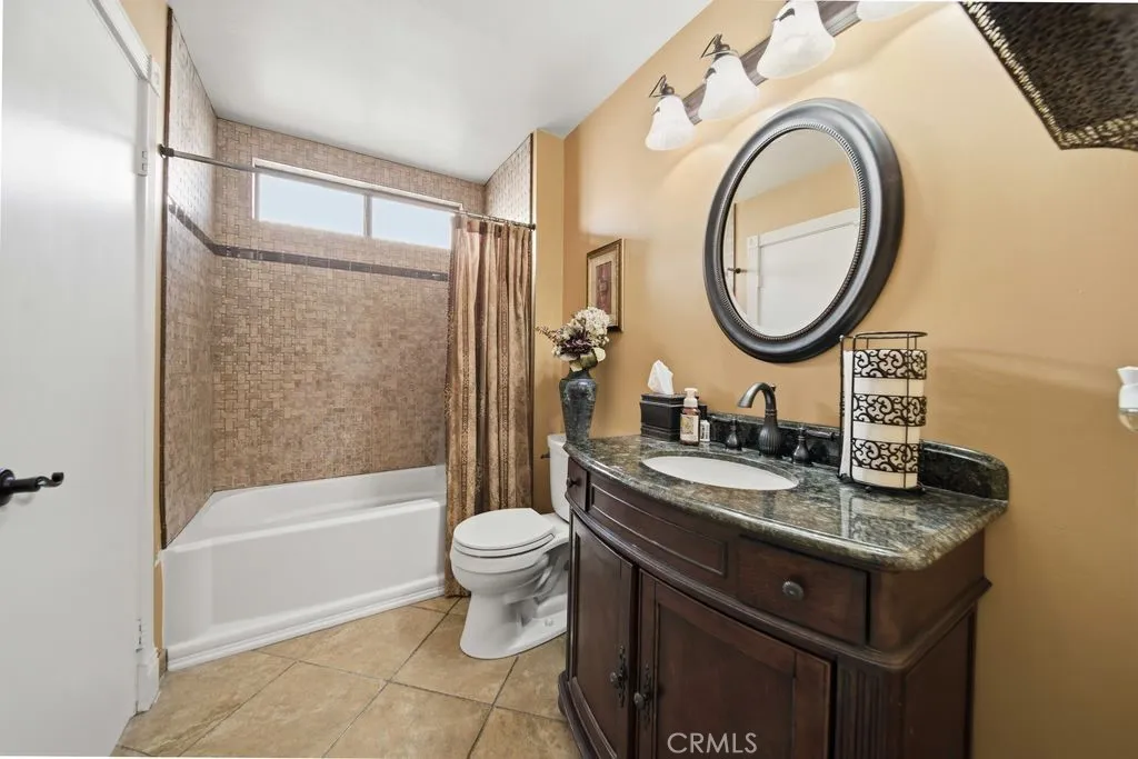 5633 W Avenue L2, Lancaster, California 93536 home-pic-23