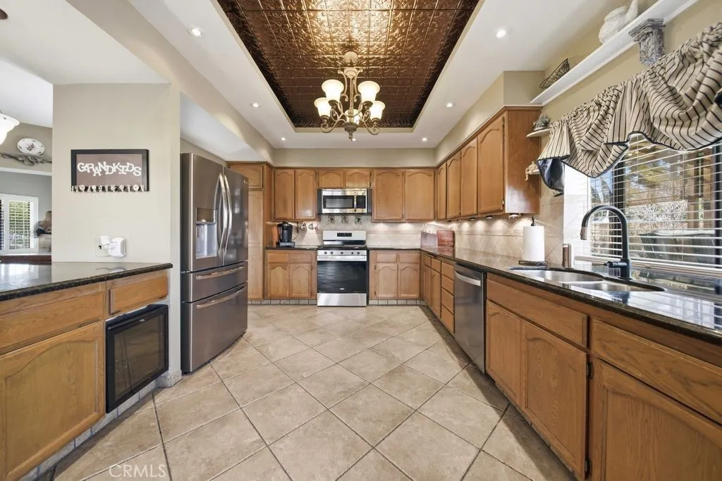 5633 W Avenue L2, Lancaster, California 93536 home-pic-22