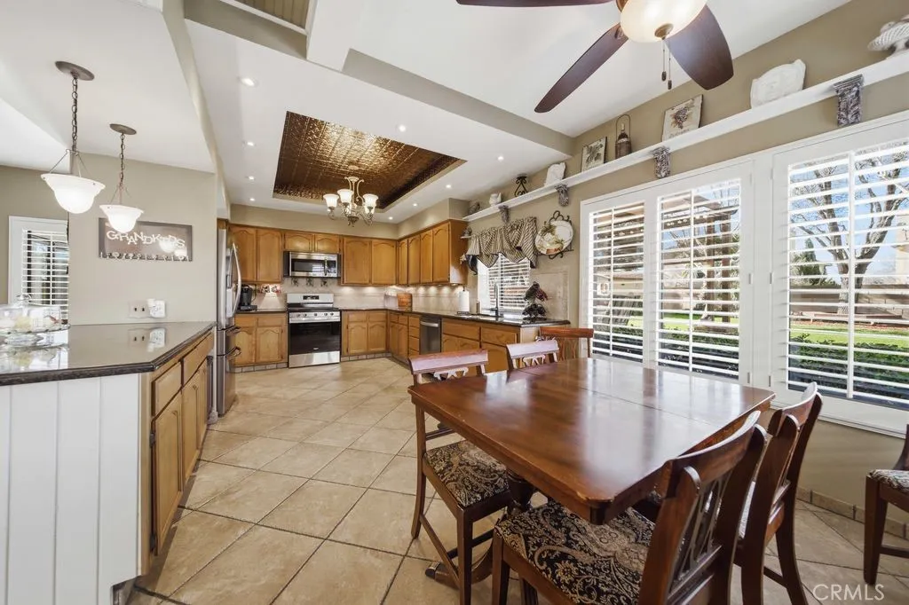 5633 W Avenue L2, Lancaster, California 93536 home-pic-14