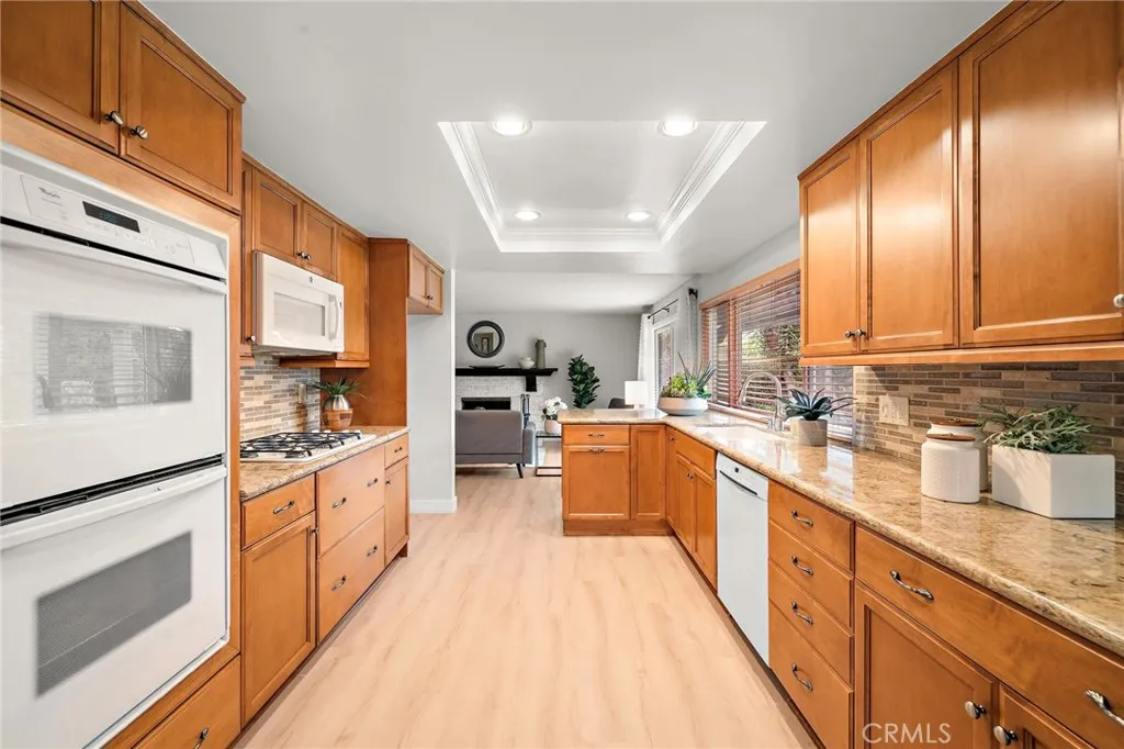 15782 Condon Circle, Westminster, California 92683 home-pic-11