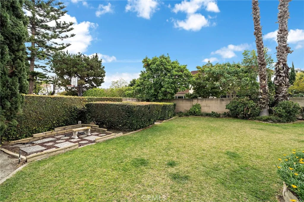 15782 Condon Circle, Westminster, California 92683 home-pic-37
