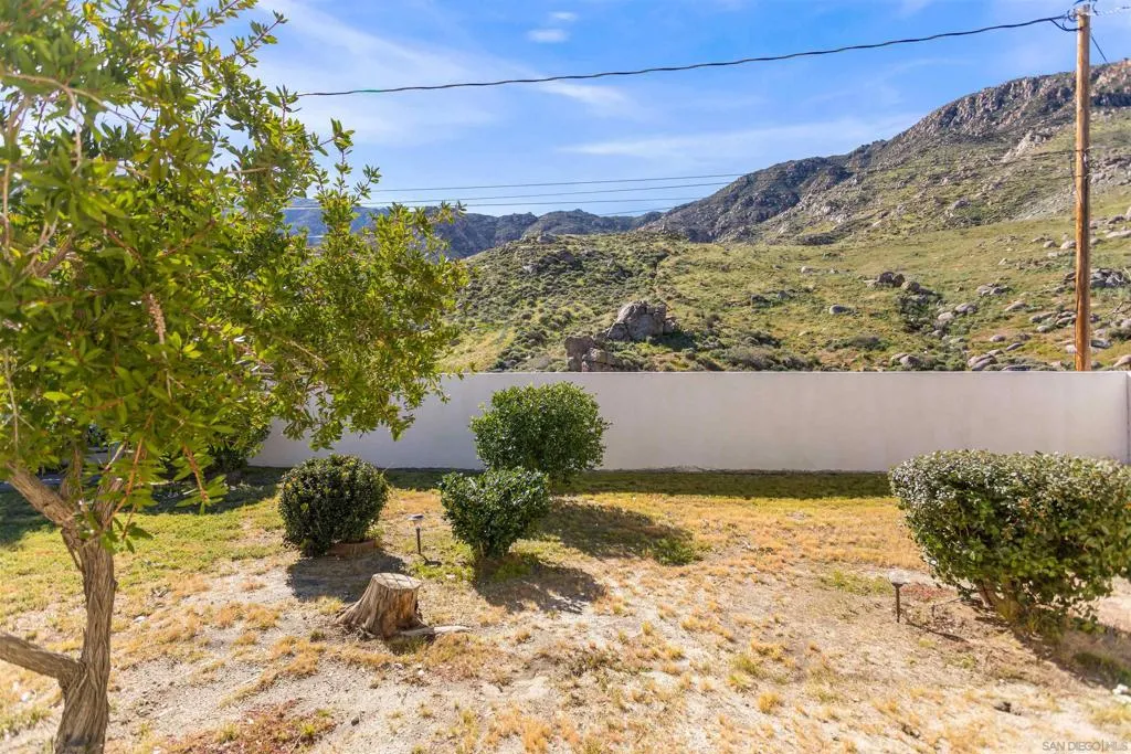 51633 Ida Ave, Cabazon, California 92230 home-pic-26