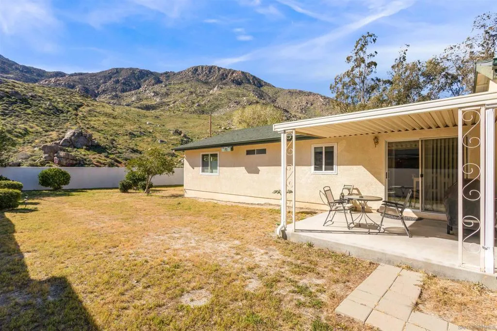 51633 Ida Ave, Cabazon, California 92230 home-pic-19