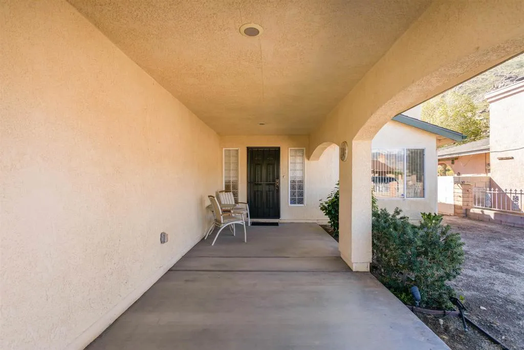 51633 Ida Ave, Cabazon, California 92230 home-pic-27
