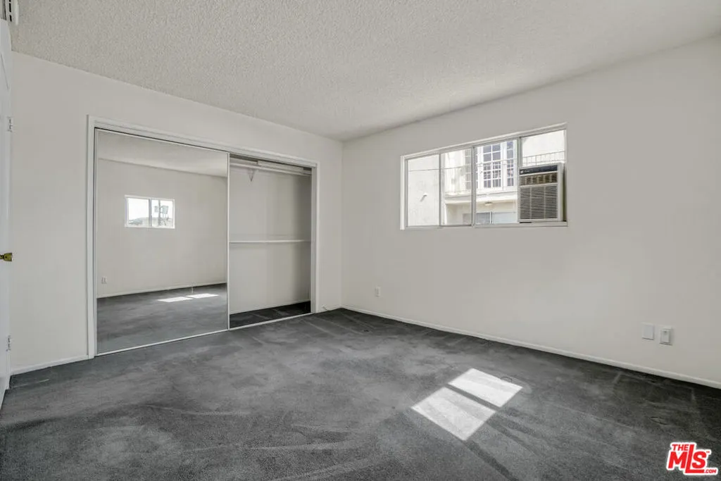 12030 Rochester Avenue 210, Los Angeles, California 90025 home-pic-13