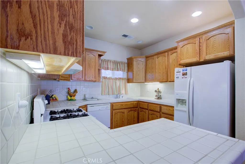 5261 Lucille Lane, Atwater, California 95301 home-pic-44
