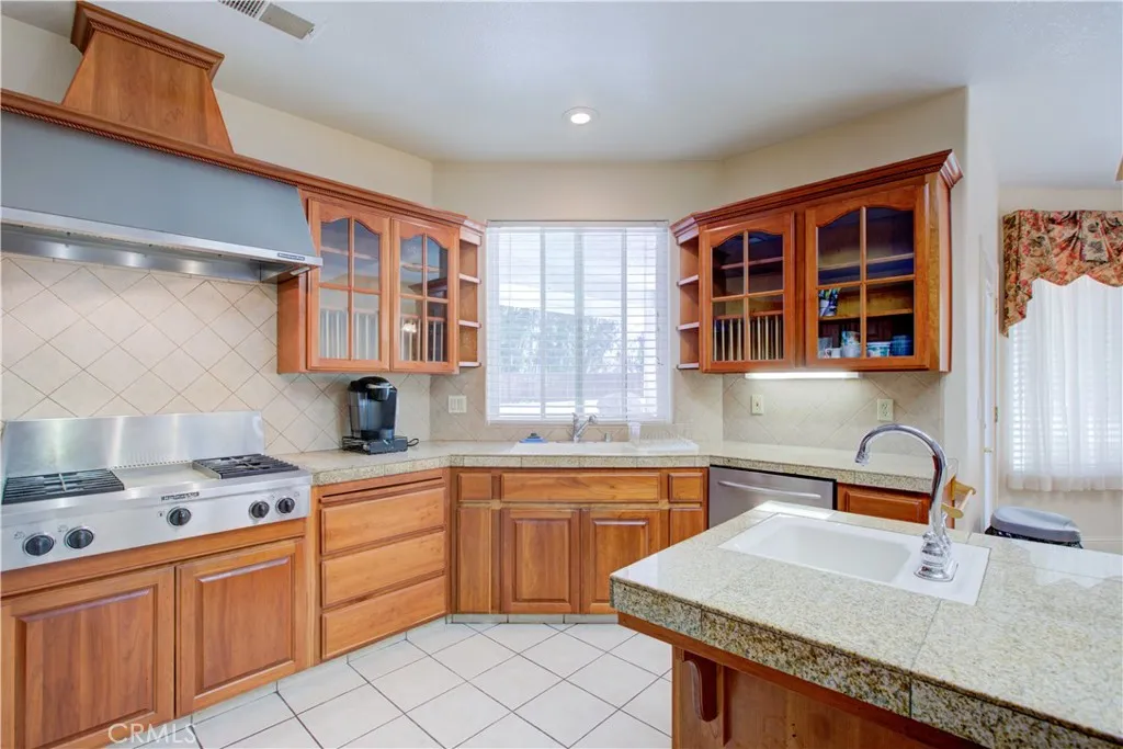 5261 Lucille Lane, Atwater, California 95301 home-pic-18