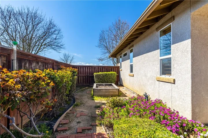 2662 Benicia, Paso Robles, California 93446