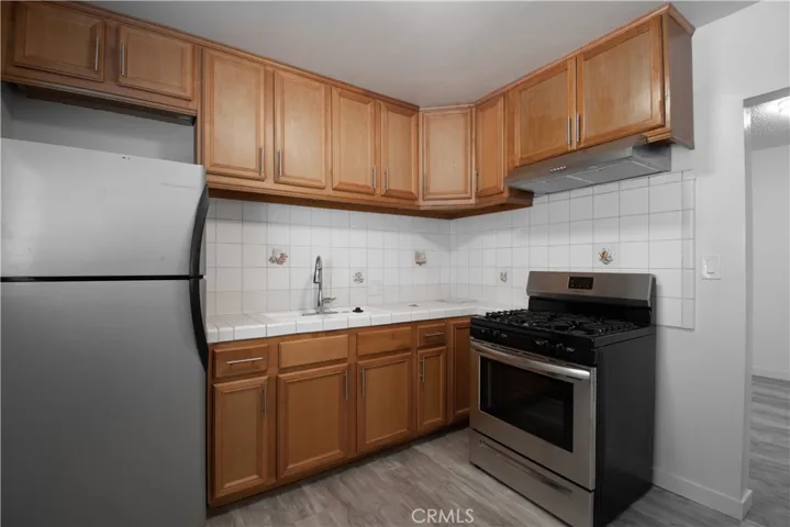 906 E Imperial, El Segundo, California 90245