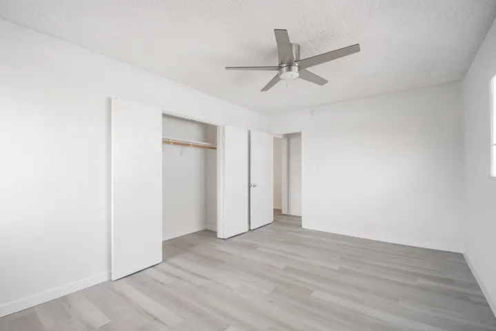 906 E Imperial, El Segundo, California 90245