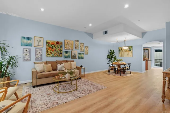 New Floors, Tall Ceilings ,with Recessed Lights