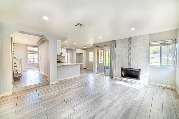 Open Concept Family Room to Kitchen