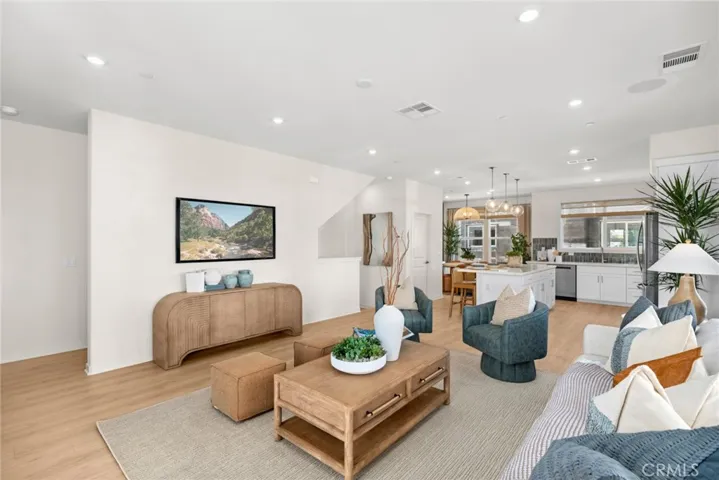 445 S Eleanor Street, Pomona, California 91766