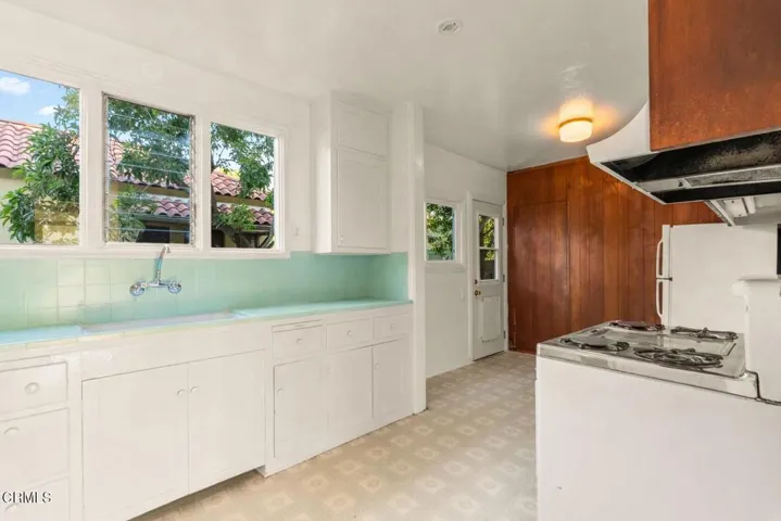 11-16-web-or-mls-940-cornell-rd