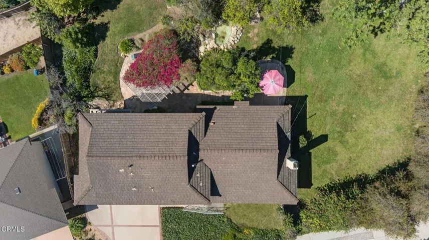 52-web-or-mls-Upmarket Media-49Bre-aer01