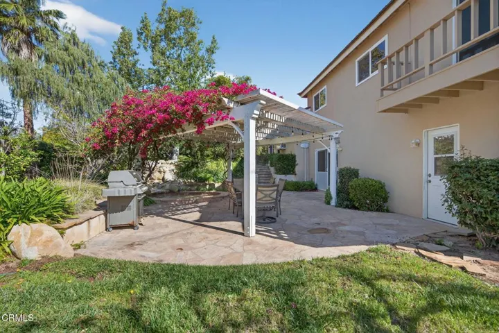 46-web-or-mls-Upmarket Media-49Bre137