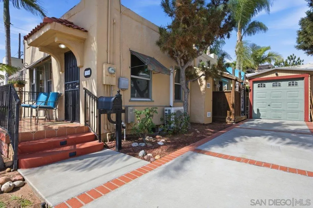 2536 Dwight, San Diego, California 92104 home-pic-2