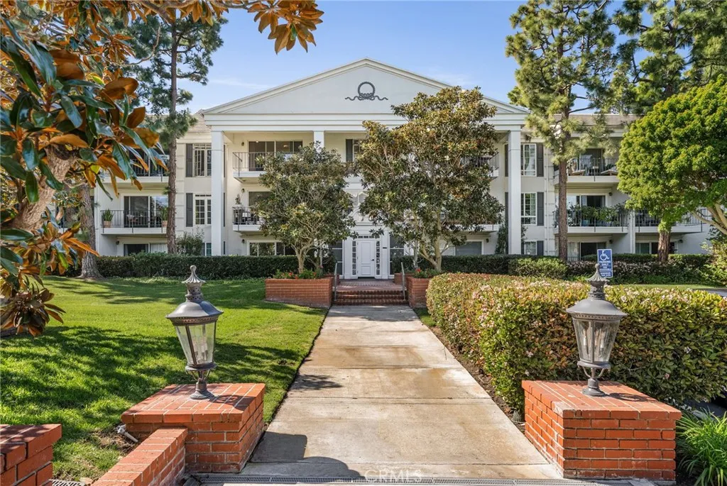 102 Scholz Plaza 239, Newport Beach, California 92663 home-pic-13