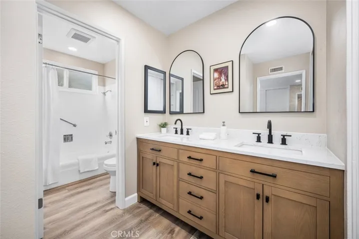 Primary Suite Full Bathroom