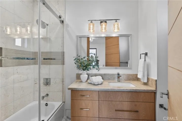 520 11th Street, Huntington Beach, California 92648