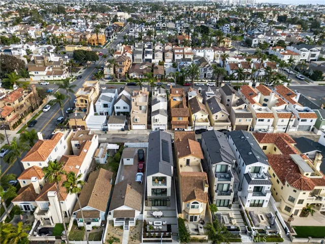 520 11th Street, Huntington Beach, California 92648