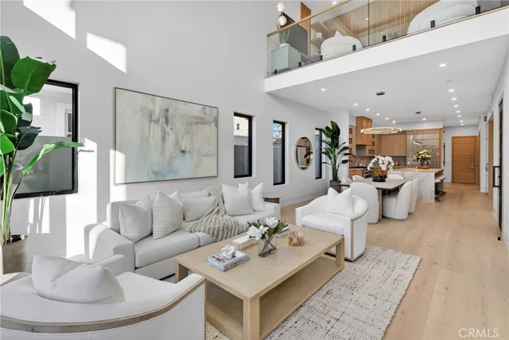 520 11th Street, Huntington Beach, California 92648