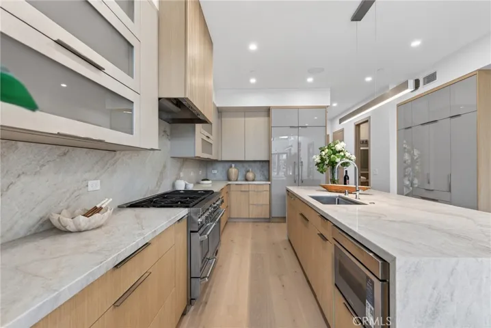 520 11th Street, Huntington Beach, California 92648