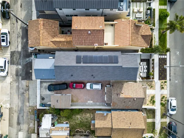 520 11th Street, Huntington Beach, California 92648