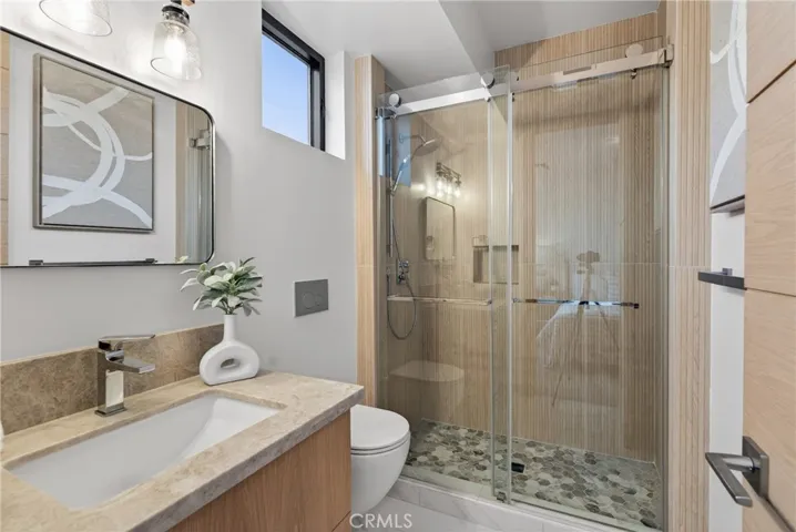 520 11th Street, Huntington Beach, California 92648