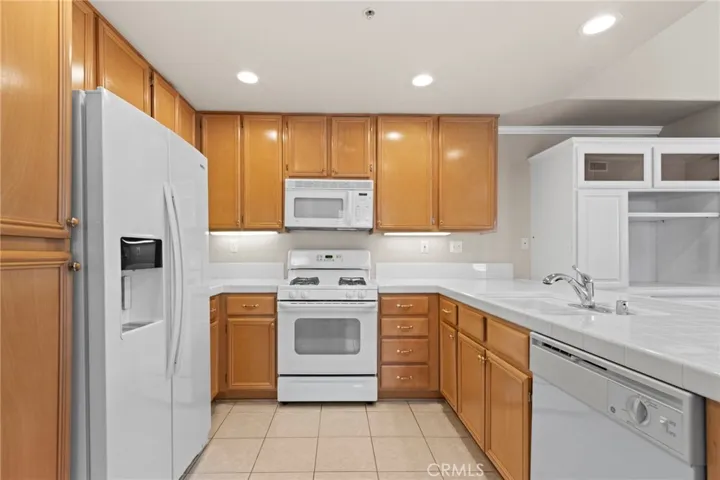 Newer refrigerator and ample counter space & pantry