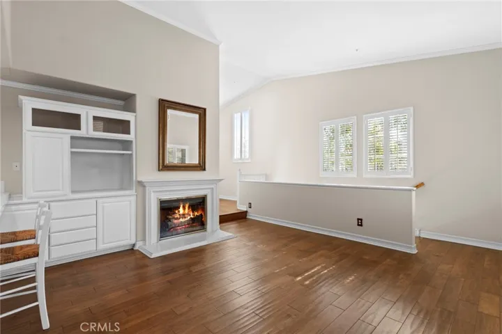 Spacious Living Family Area 3 Large picture windows Bring Natural Light Inside