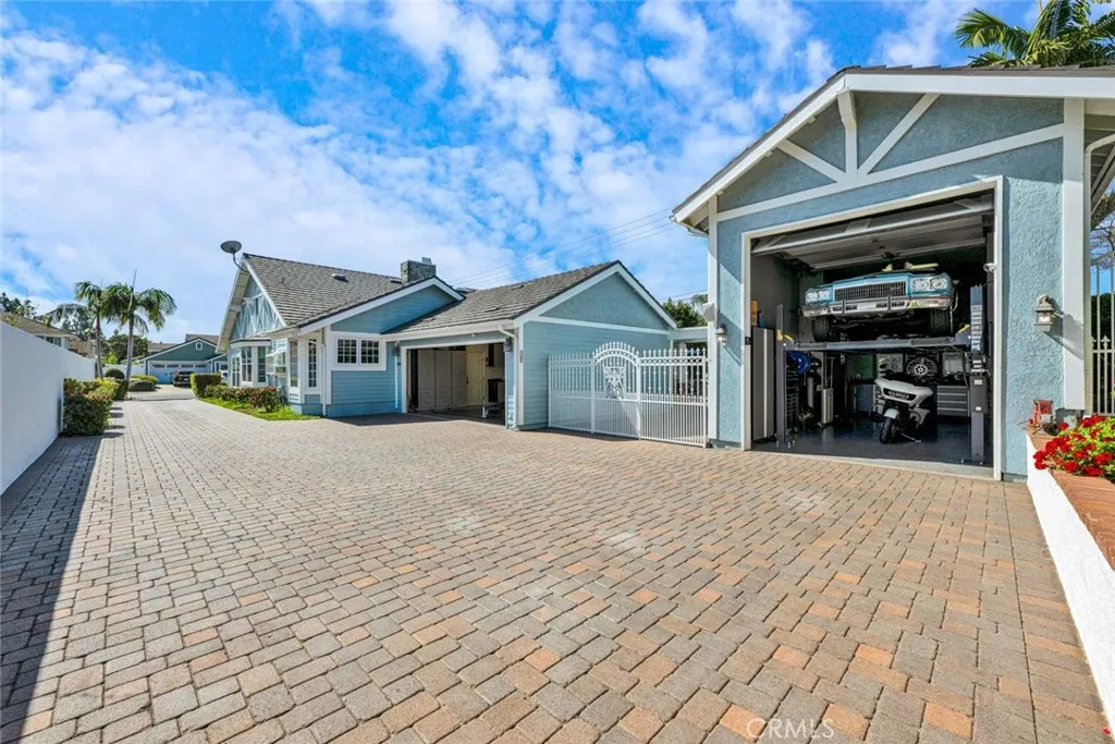 17525 Sunwest Circle, Yorba Linda, California 92886 home-pic-3